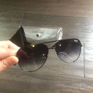 Quay High Key Mini Desi Perkins faded black